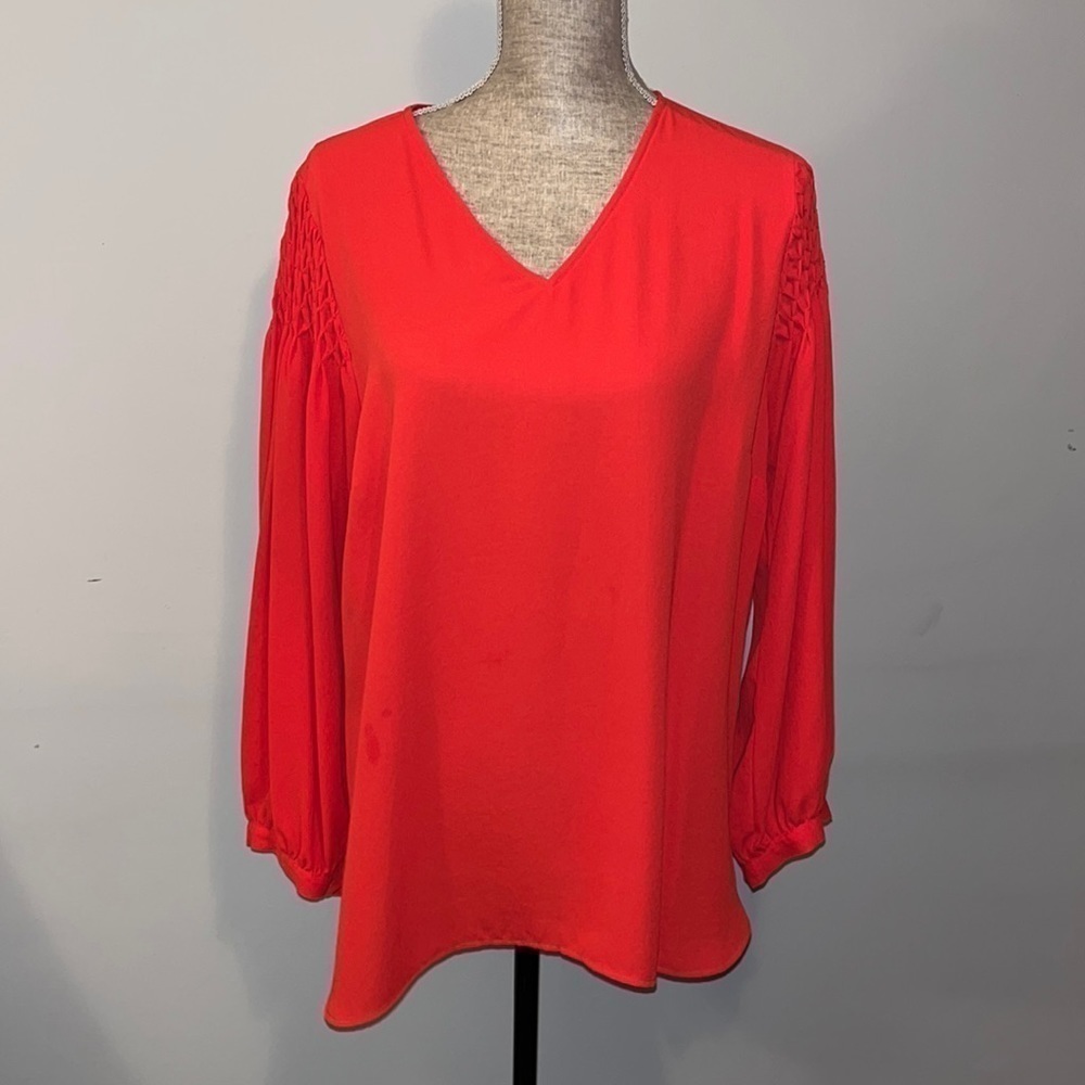Talbots Orange V Neck
Shoulder Detail Long Sleeve
Shirt Size Extra Large Petite